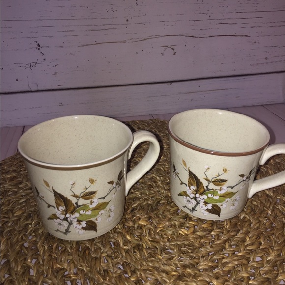 Royal Doulton Wild Cherry Teacups - Picture 1 of 4